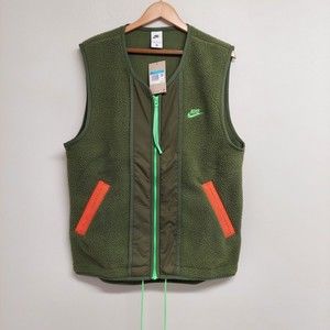 Nike Sportswear Essentials+ Fleece Vest Green DD5025-326 Mens Size Medium